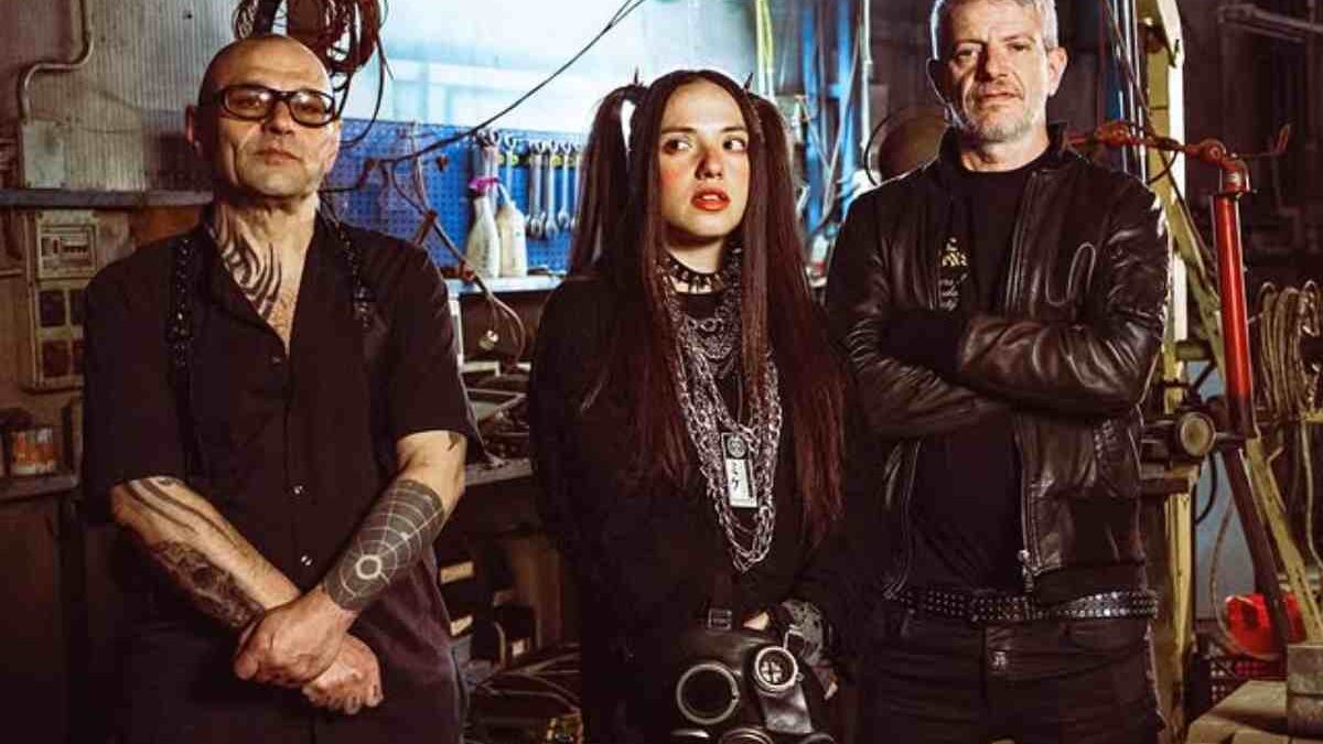Curre Curre Guagliò – Sotto Tensione. Etta x 99 Posse: la nuova versione del brano