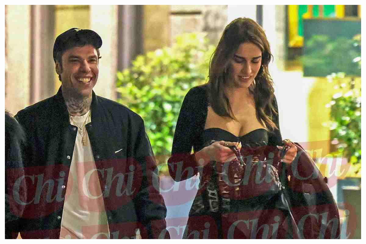 Fedez e Clara paparazzati