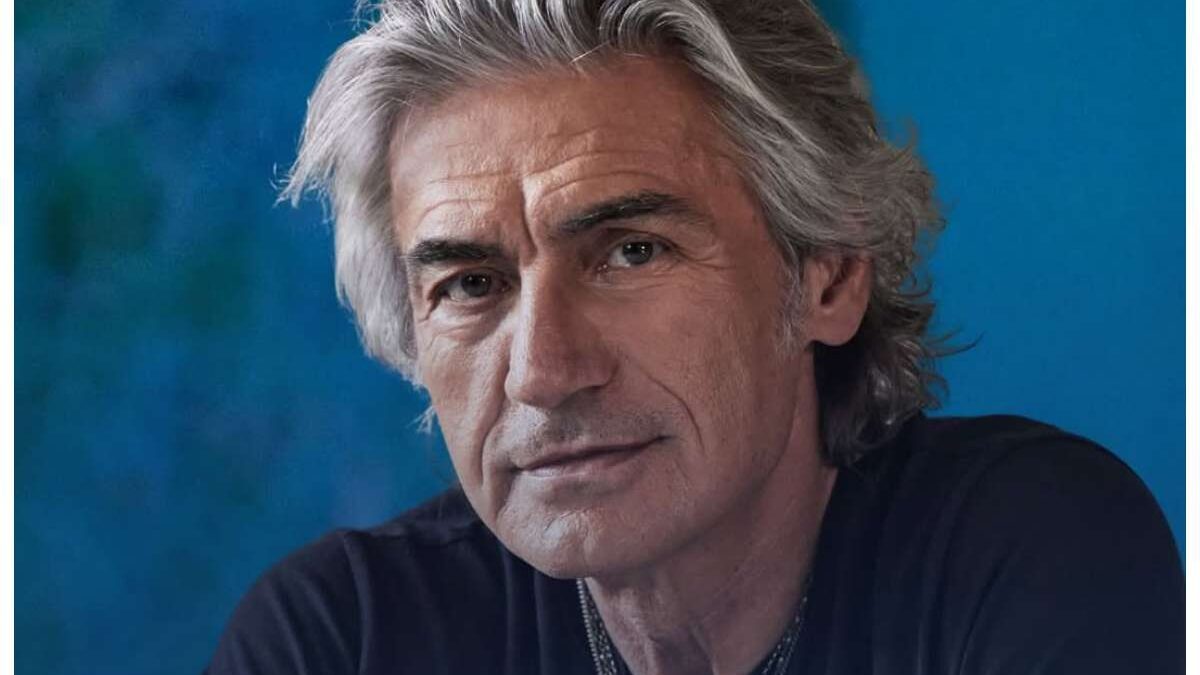 Luciano Ligabue festeggia i 30 anni di “Buon compleanno Elvis”: la nuova versione dell’album
