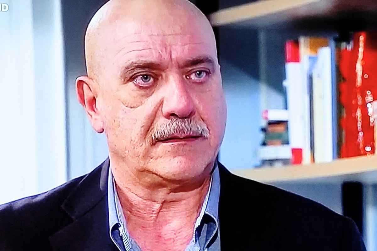 Un Posto al sole, anticipazioni: Luca distrutto scrive una lettera di addio