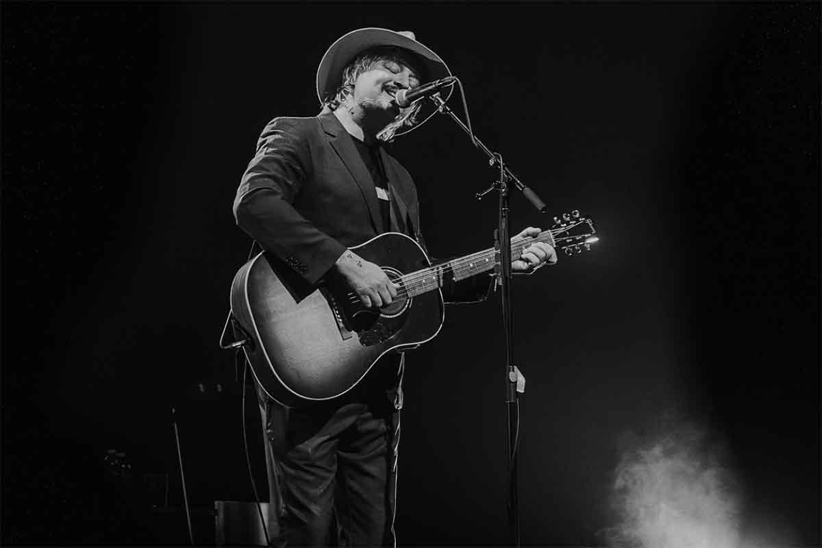 Pete Doherty parla della sua salute: “Rischio un’amputazione per colpa dell’alcol”