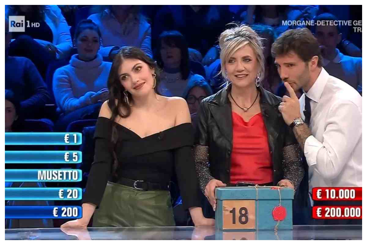 Stefano consola Lucia cosa le ha detto