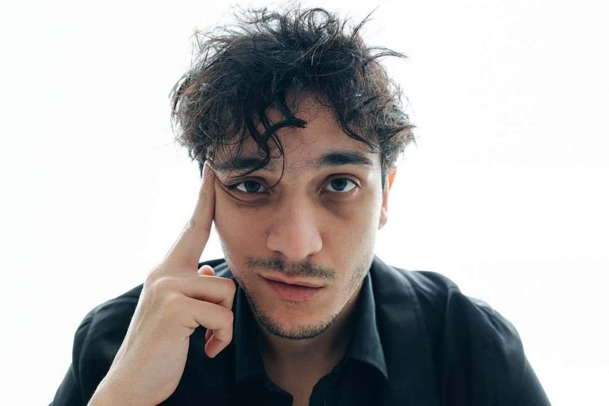 Testo e significato di Alibi, la nuova canzone di Tananai