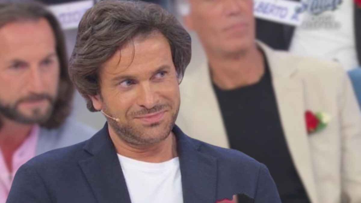 Uomini e Donne, Alessio beccato con la sua ex (famosa). Chi è