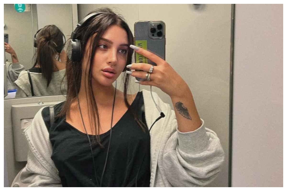 Cristina Ferrara chi è la corteggiatrice
