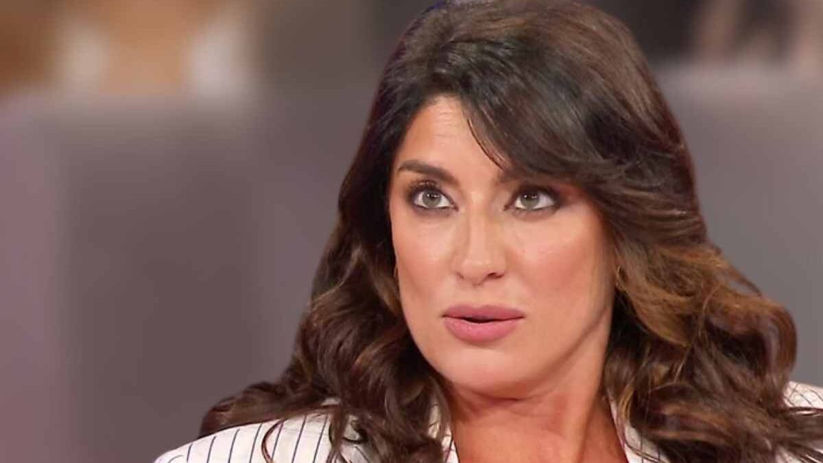 Elisa Isoardi: età, carriera e vita privata della conduttrice di Linea Verde