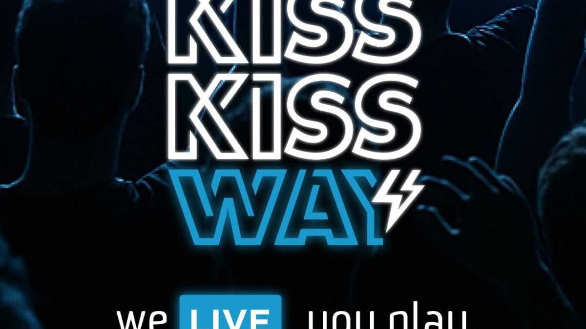 Concerto di radio Kiss Kiss: la prima tappa a piazza del Plebiscito. Tutti i cantanti