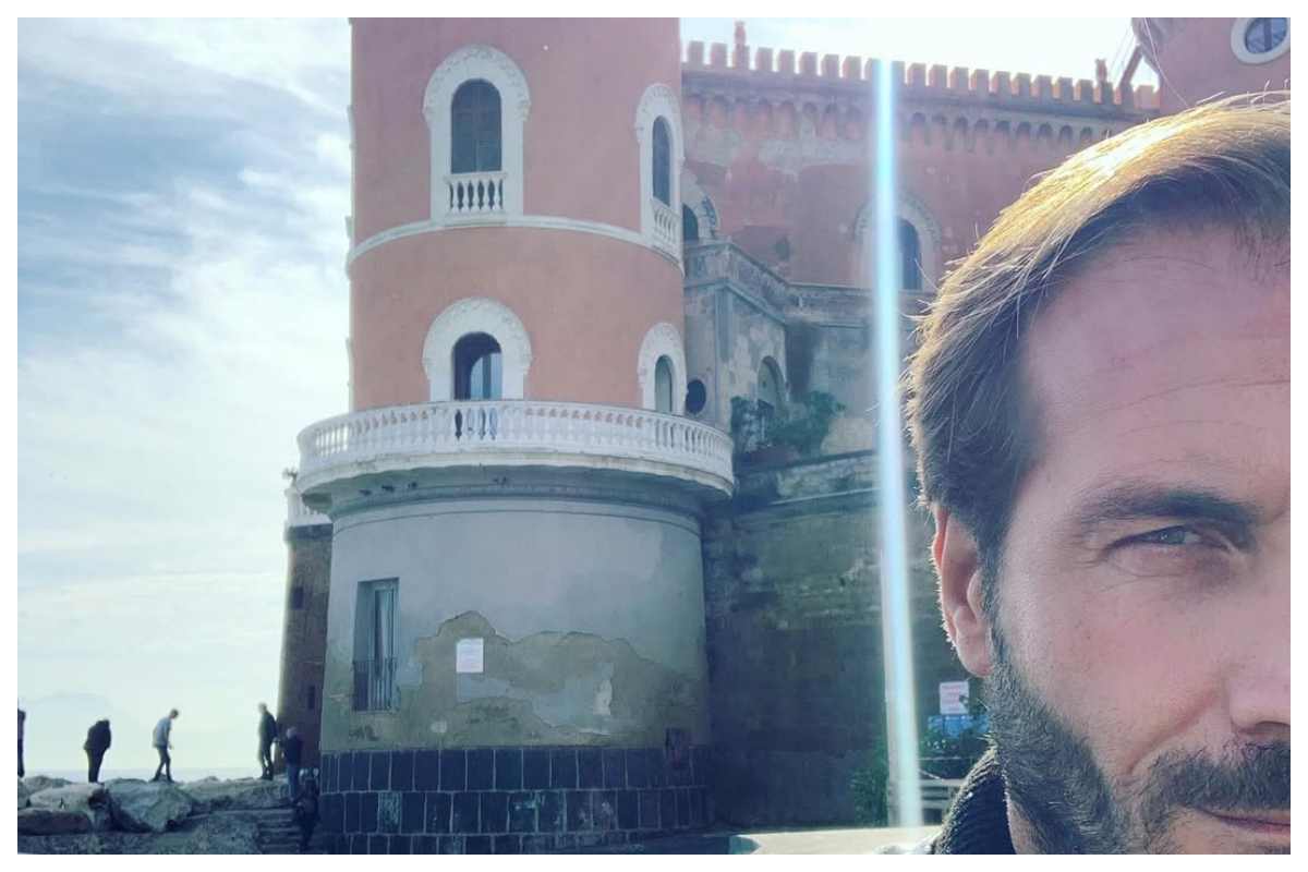 Palazzo Palladini dove si trova a Napoli