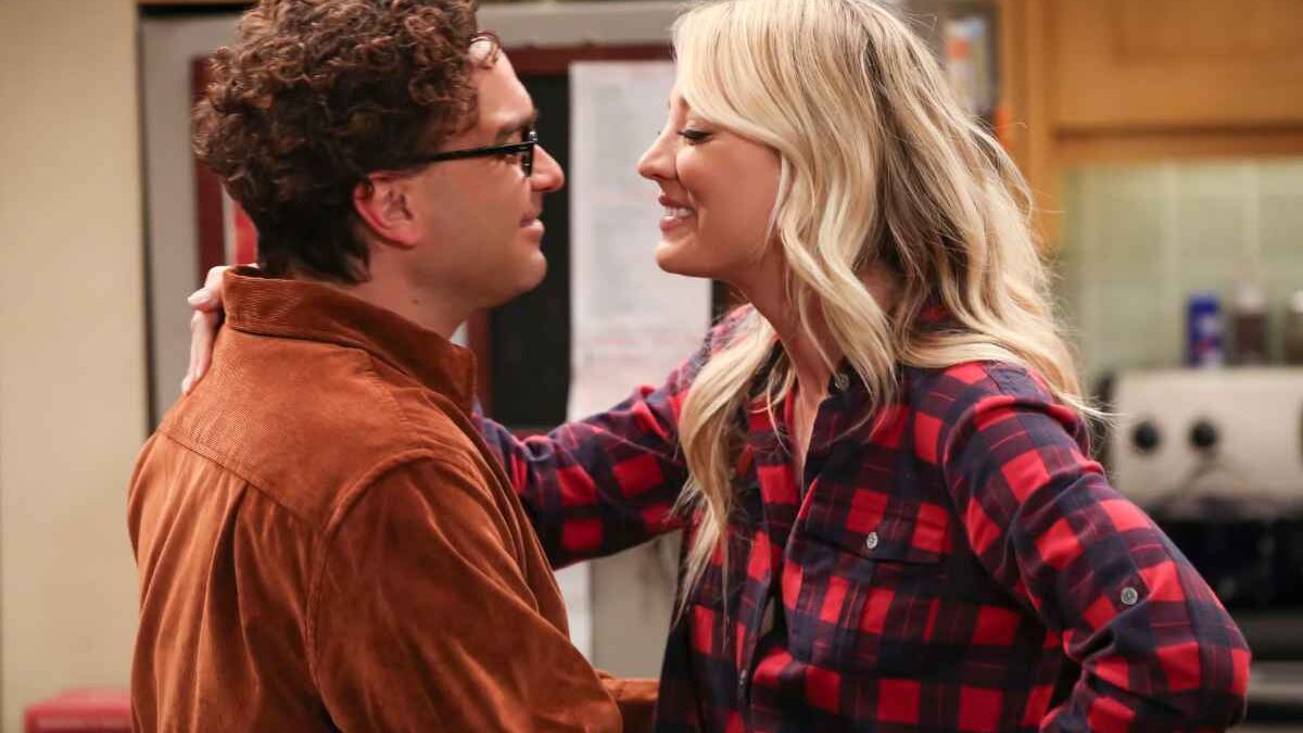 The Big Bang Theory curiosità: Kaley Cuoco e Johnny Galecki sono stati davvero insieme: perchè è finita