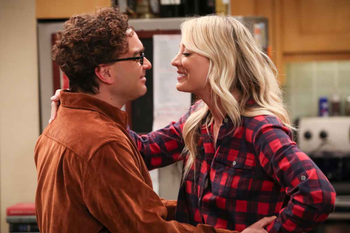 The Big Bang Theory curiosità: Kaley Cuoco e Johnny Galecki sono stati davvero insieme: perchè è finita