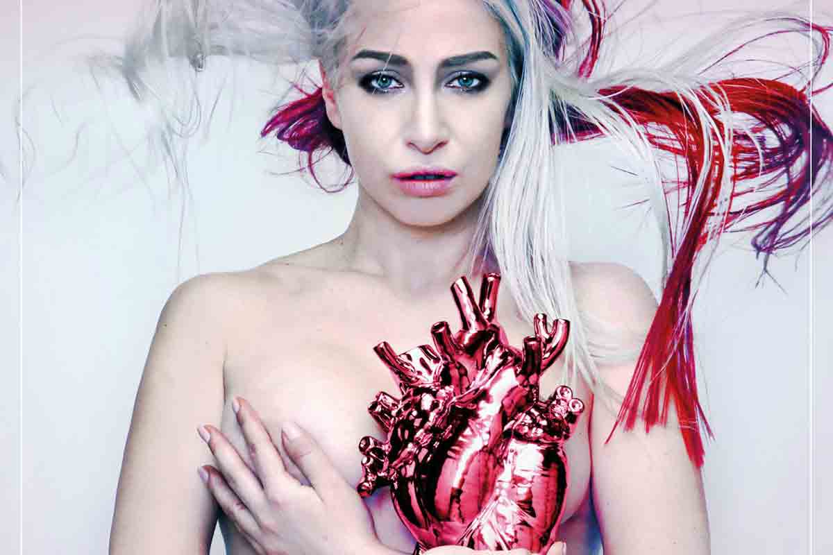 Romina Falconi: Cuori rotti, anime nude e un disco che diventa film