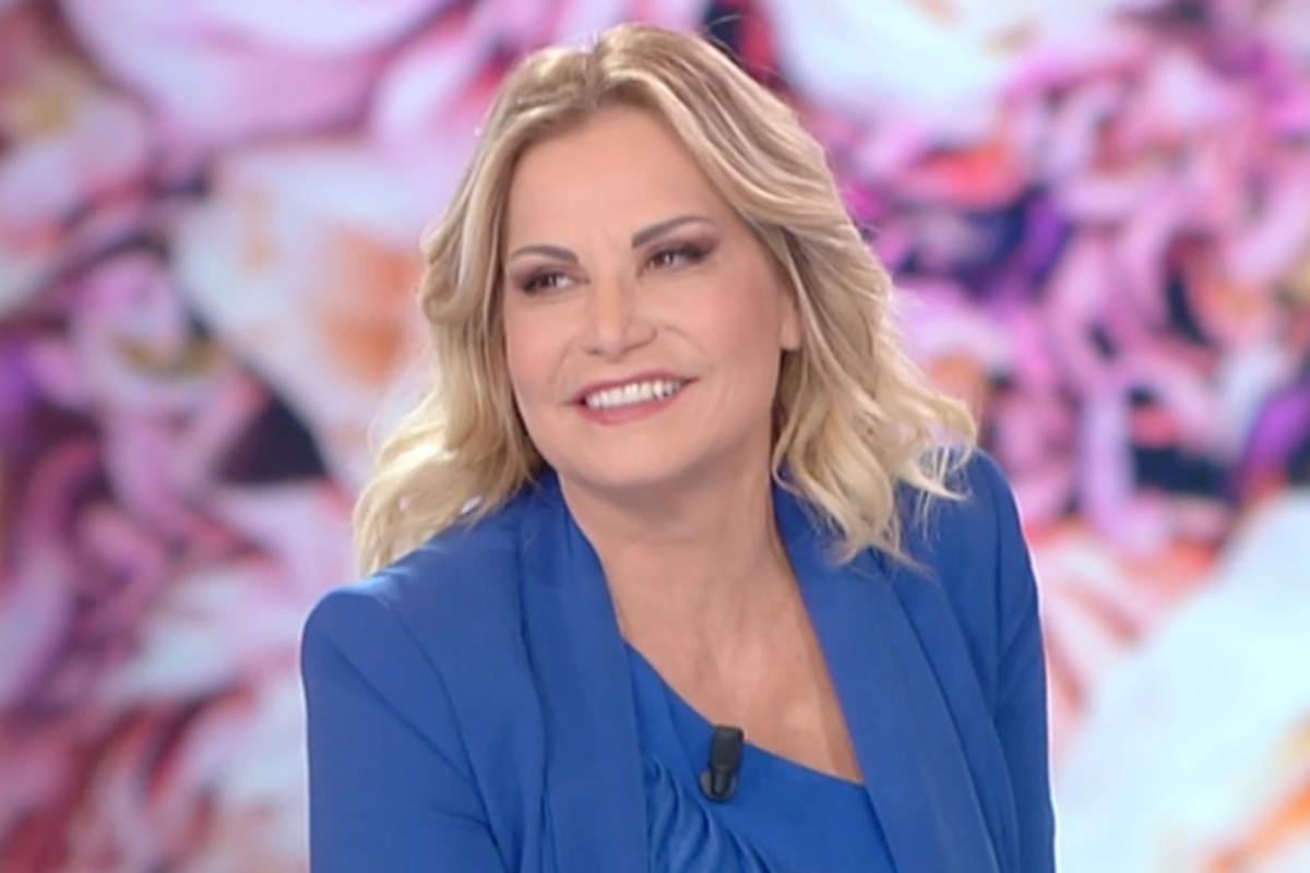 Simona Ventura torna in una nuova veste all'Isola dei Famosi