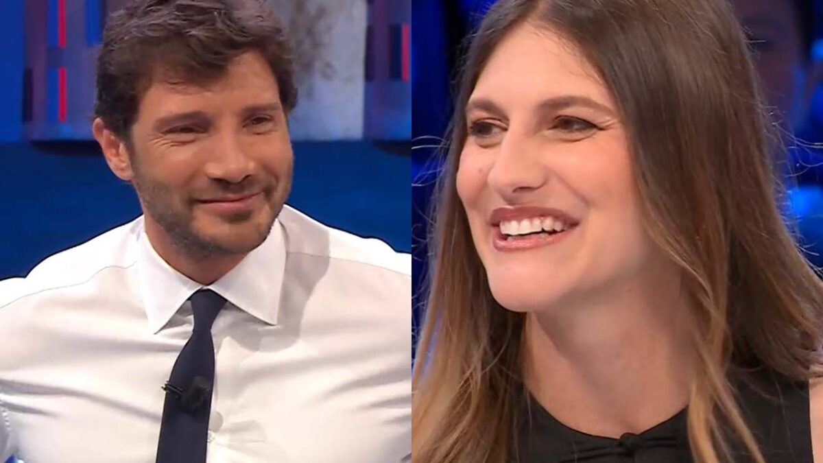 Affari Tuoi, la studentessa Ilaria accetta la super cifra dopo una giocata incredibile. L’entusiasmo di De Martino