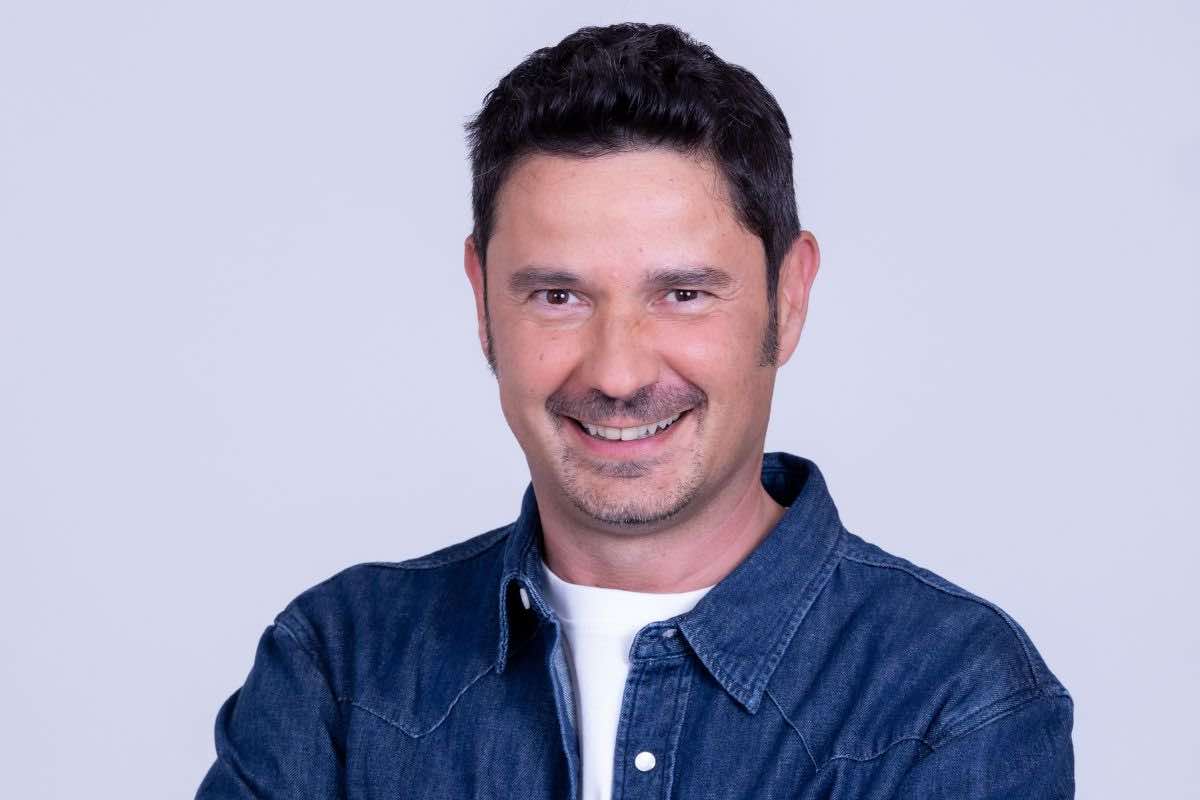 Camper in Viaggio, intervista a Tinto: “Il mio futuro in Rai? Mi auguro di essere tra le nuove leve. L’Italia è lo studio televisivo più bello al mondo”