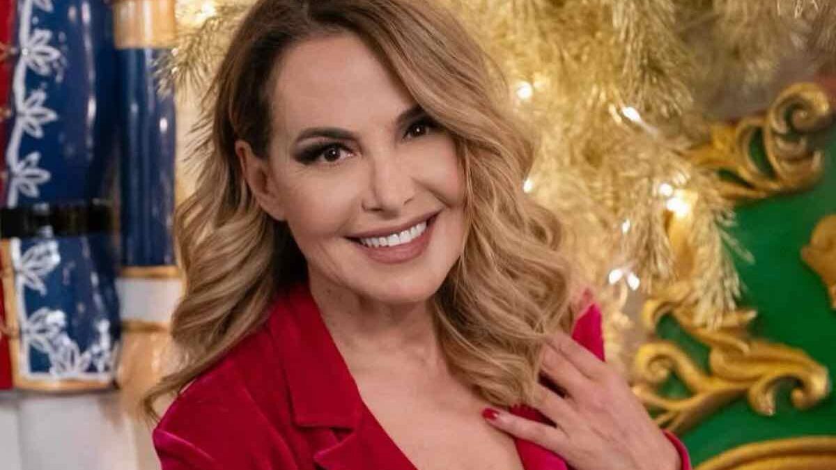 “E’ uscito il nuovo singolo di mia nipote”. L’emozione di Barbara D’Urso, chi è Alessandra