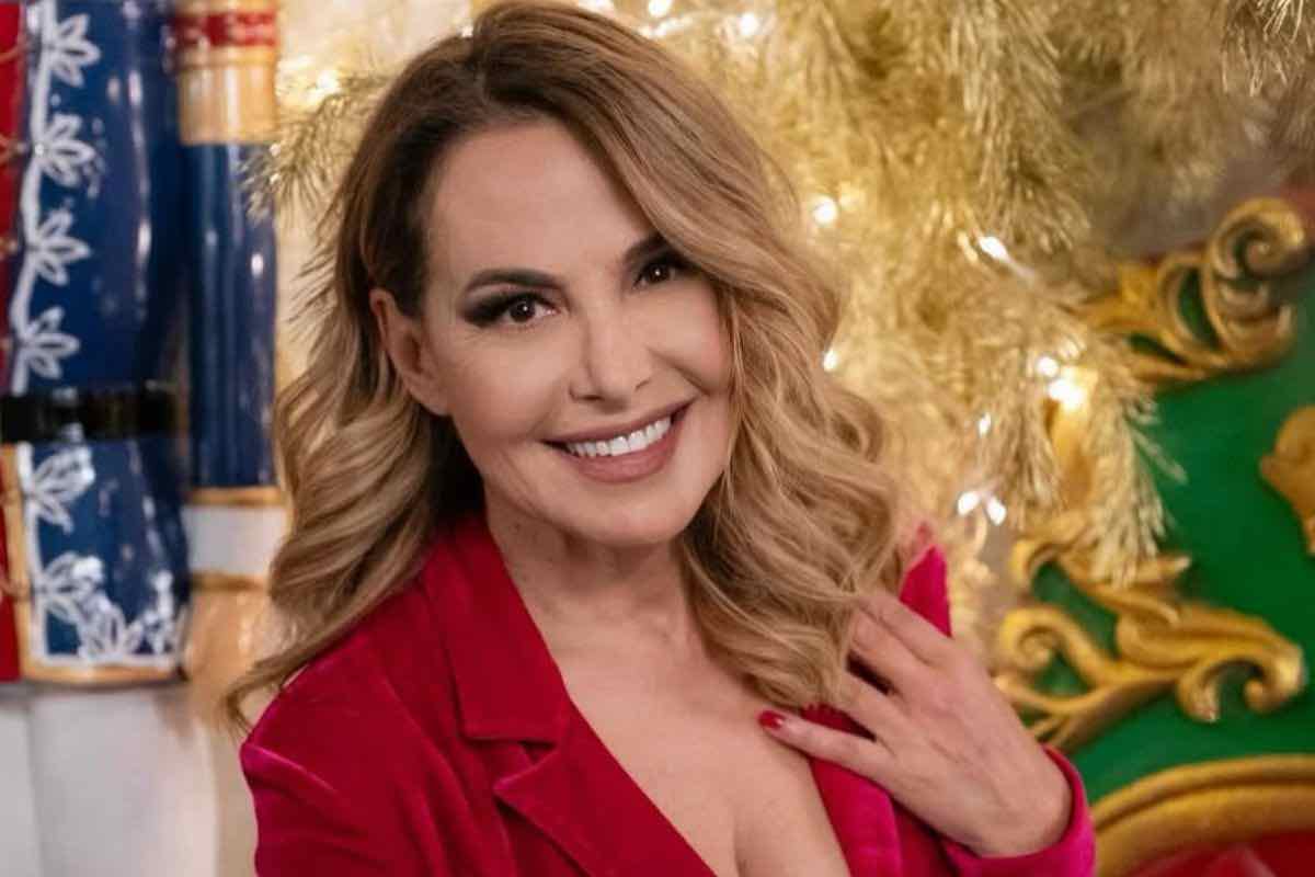 “E’ uscito il nuovo singolo di mia nipote”. L’emozione di Barbara D’Urso, chi è Alessandra