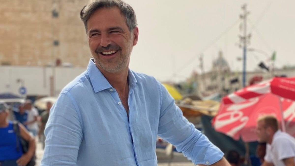 Beppe Convertini, l’intervista a TvBlog: “Azzurro è una sfida, spero che possa piacere. Unomattina in Famiglia? Un successo straordinario”