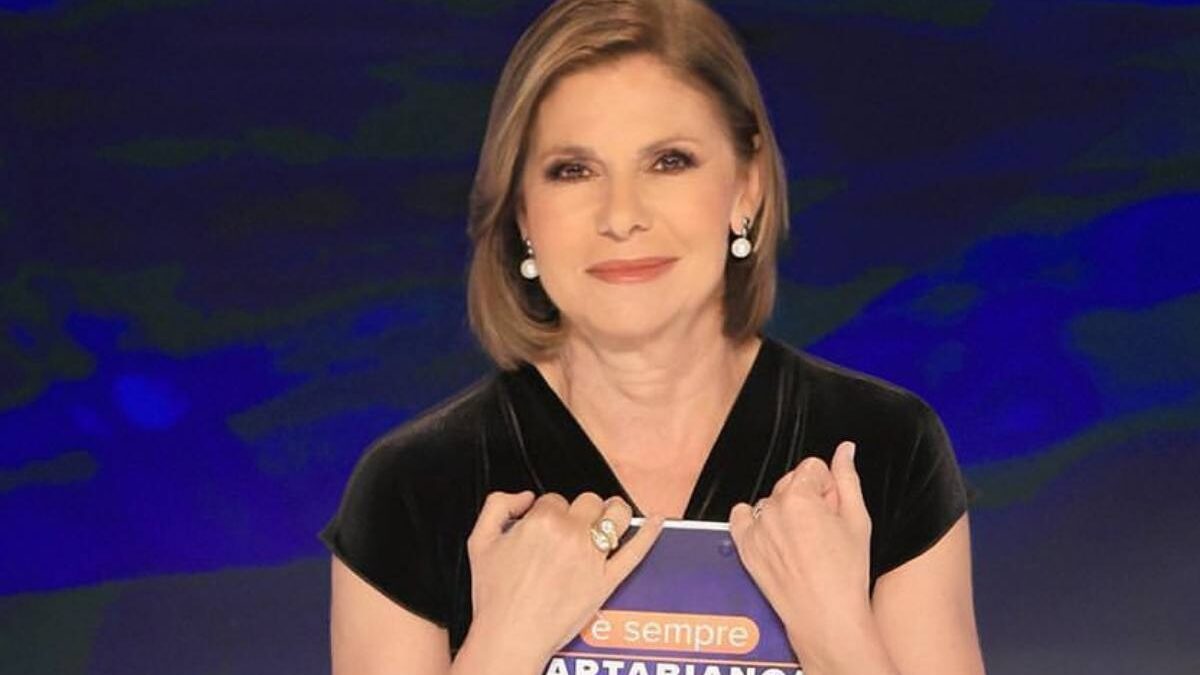 Mediaset premia Bianca Berlinguer, la novità (con Corona a seguito)