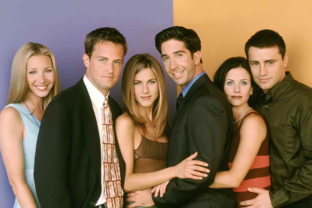 Friends, cosa fanno oggi gli attori: il cast ieri e oggi, la morte di Matthew Perry e James Michael Tyler