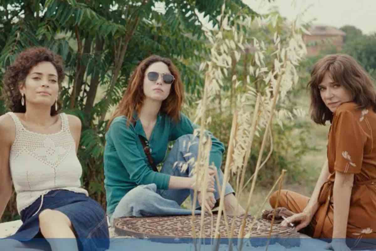 La spiegazione del finale di Fuori, il film con Valeria Golino, Matilda De Angelis e Elodie
