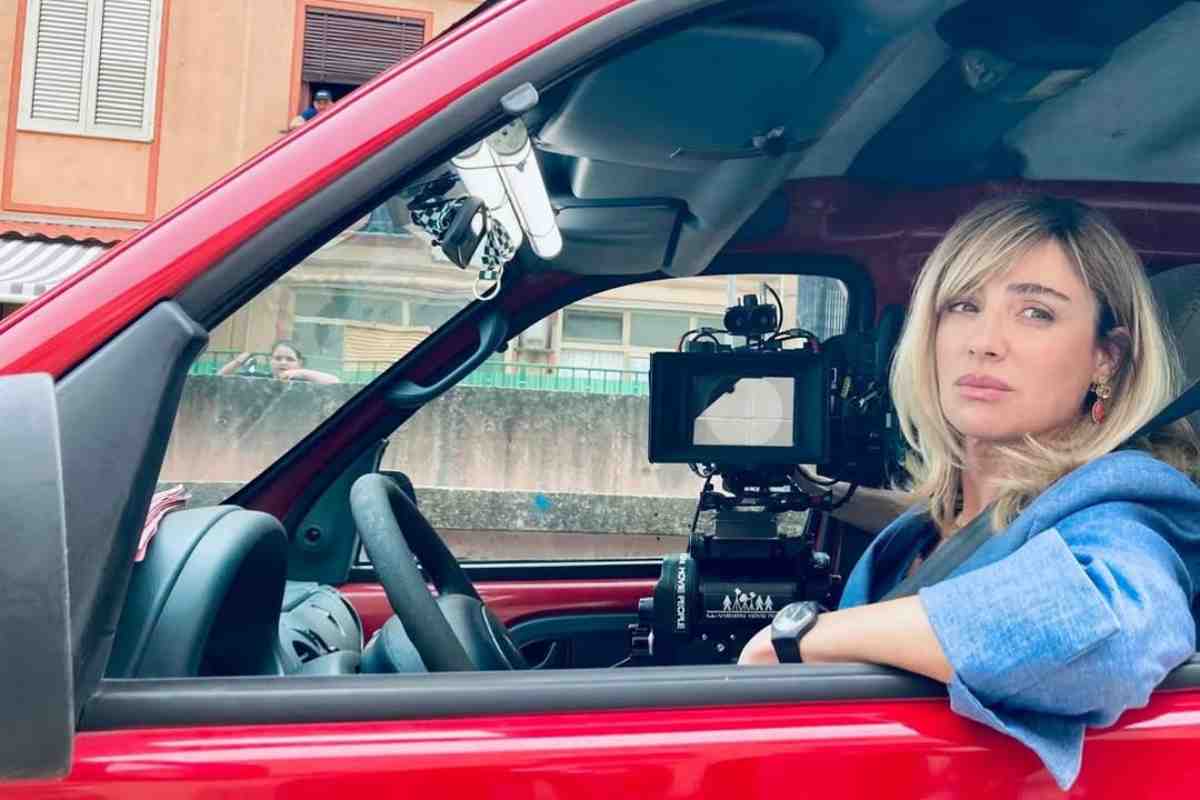 Luisa Ranieri bionda