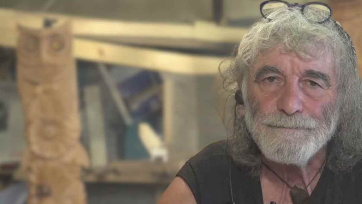 Mauro Corona, arriva la confessione sull’ex compagna: “Fuggito davanti all’altare”
