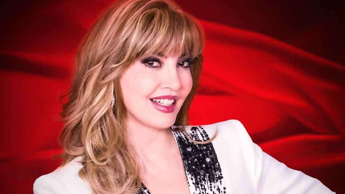 Milly Carlucci tenta il colpaccio per Ballando con le Stelle. “Corteggiamento serrato”