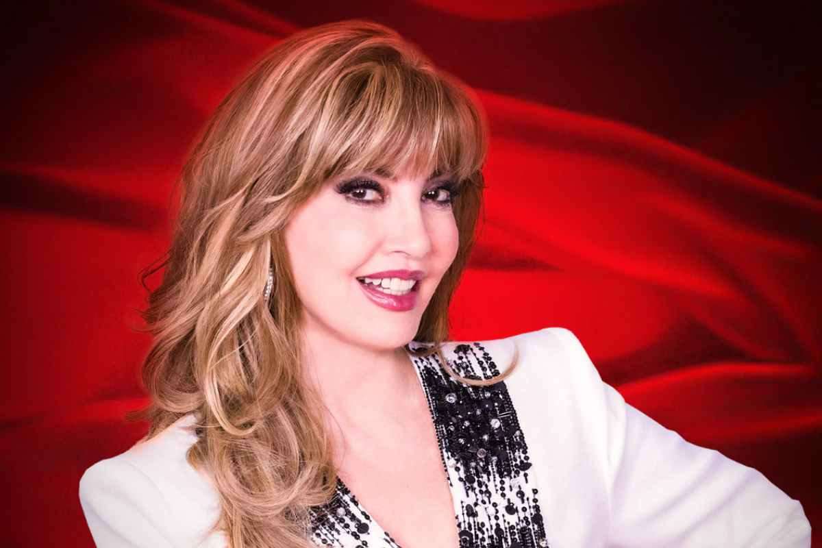 Milly Carlucci tenta il colpaccio per Ballando con le Stelle. “Corteggiamento serrato”