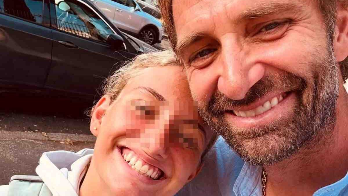 Massimiliano Rosolino e Titova, la figlia alle prese con gli esami: la dolcissima foto con il papà