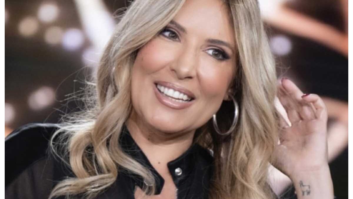 Selvaggia Lucarelli sbarca all’Isola dei Famosi: il colpaccio Mediaset