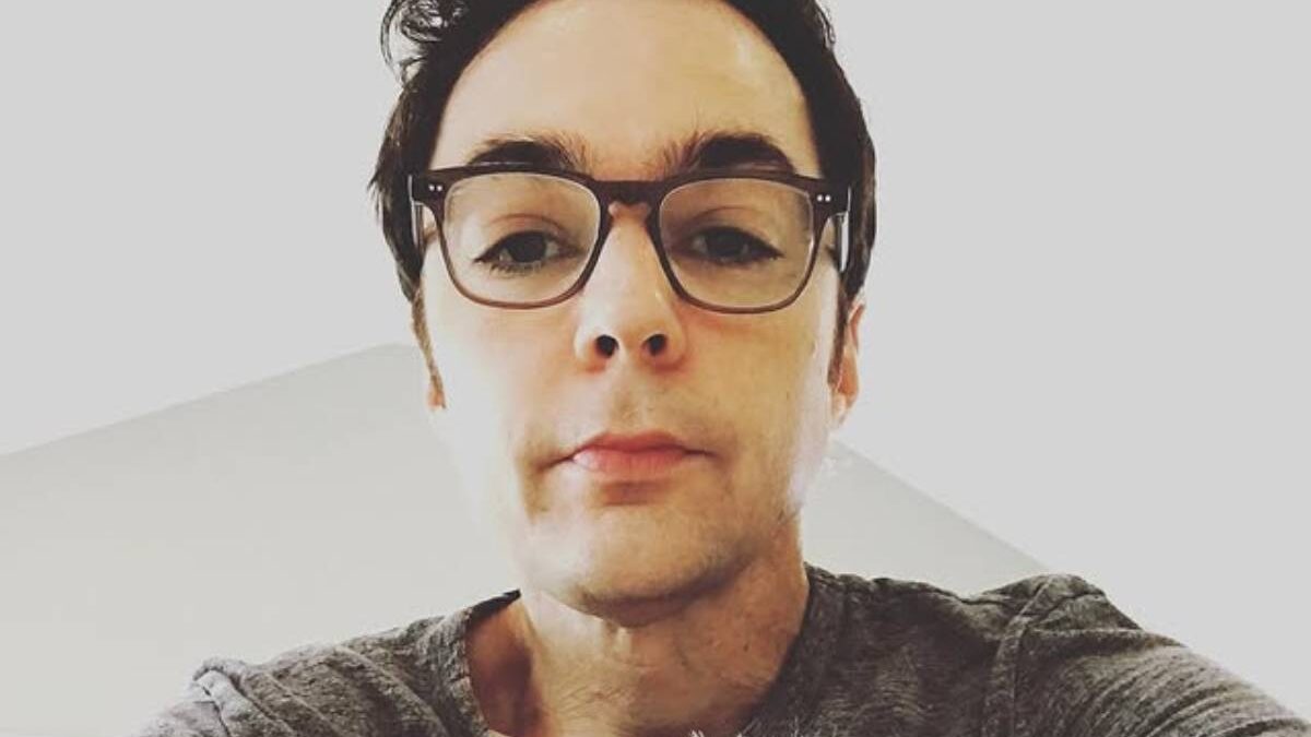 The Big Bang Theory curiosità, chi è il bellissimo marito dell’attore di Sheldon