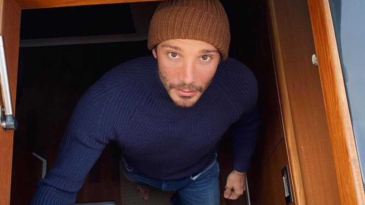 Stefano De Martino, tutte le ex: gli amori travagliati, l’addio a Belen e la nuova compagna