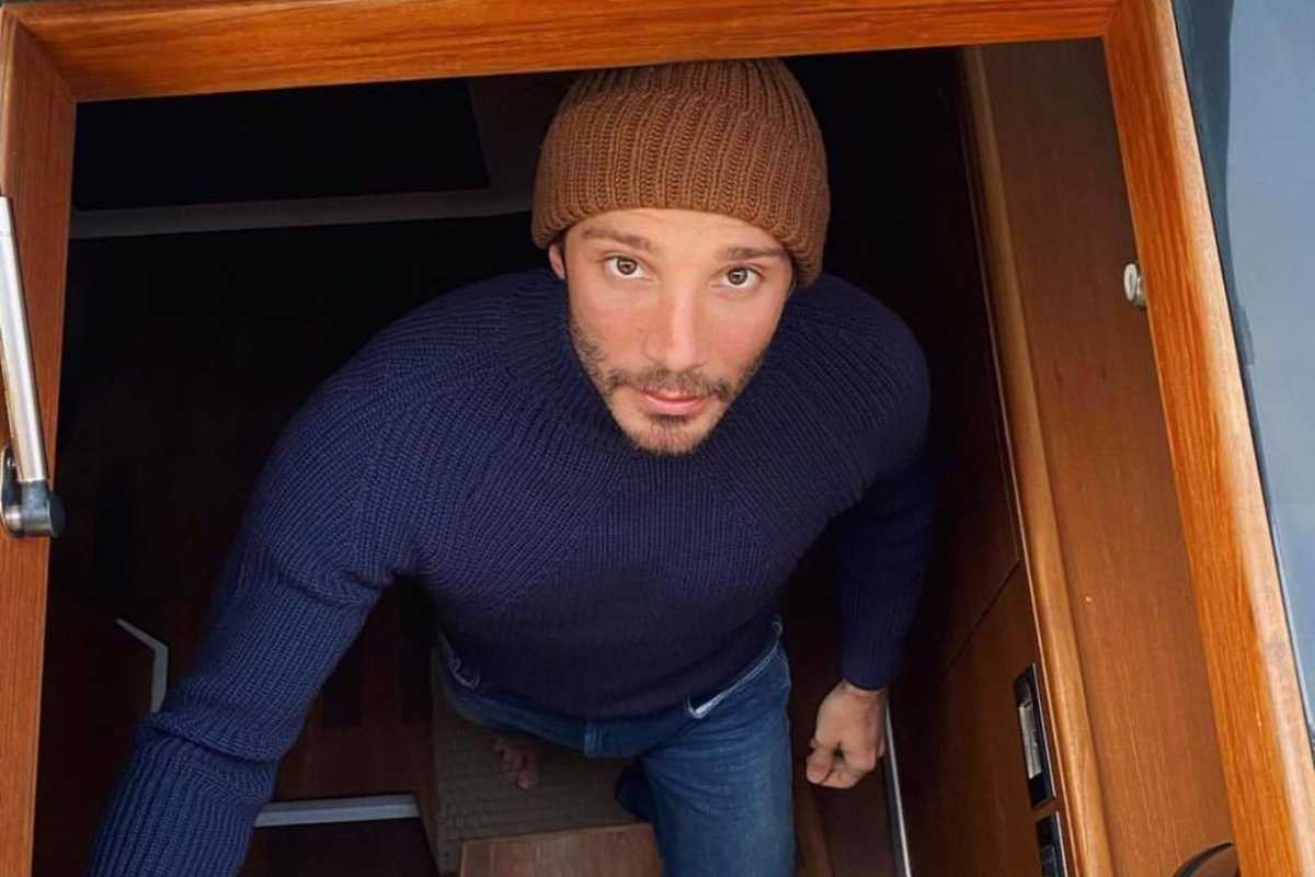 Stefano De Martino, tutte le ex: gli amori travagliati, l’addio a Belen e la nuova compagna
