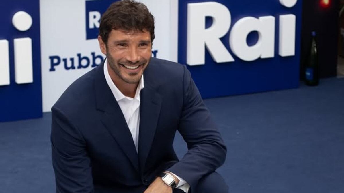 Stefano De Martino, la decisione su Stasera Tutto è Possibile: il dietrofront del conduttore