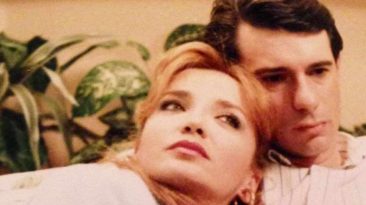 Li riconoscete? Oggi hanno 70 anni e sono la coppia di attori più amati della tv