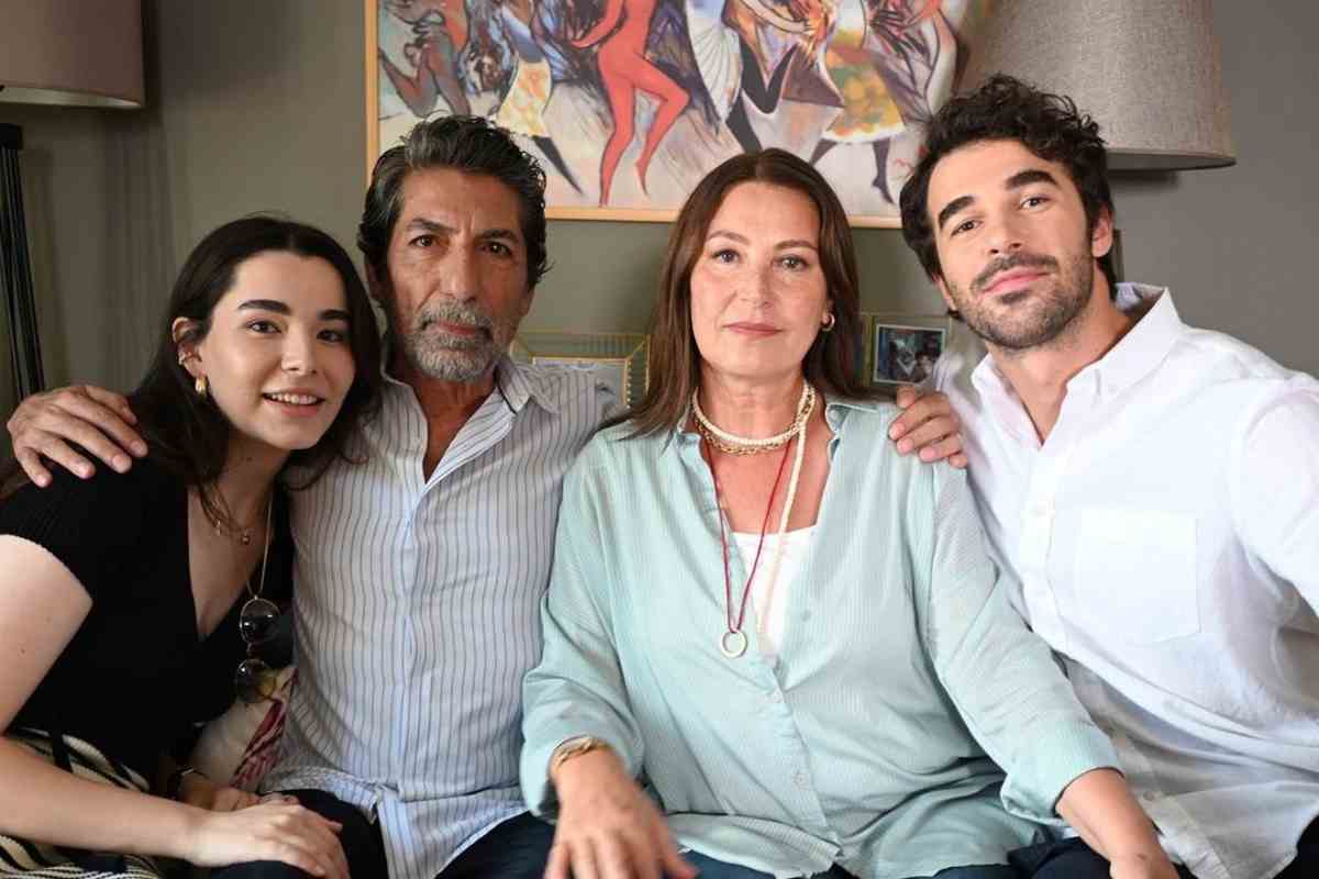Mediaset sostituisce Tradimento: l’addio alla soap