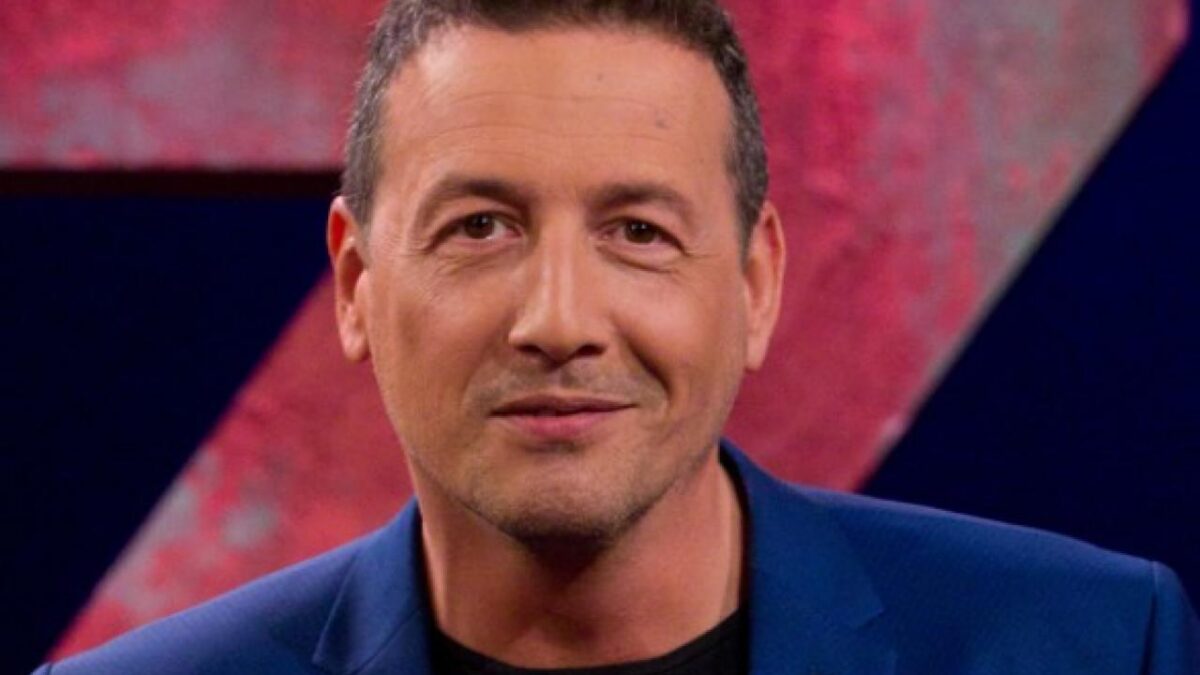 Alessandro Greco: età, moglie e figli, la castità, laurea, dove vive. Tutto sul conduttore
