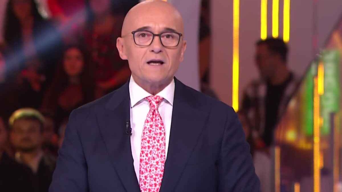Grande Fratello, il nome della conduttrice in pole position: chi subentrerebbe a Signorini