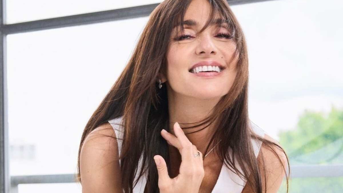 Ambra Angiolini, mano nella mano con il figlio neodiplomato. Le sue parole commuovono il web