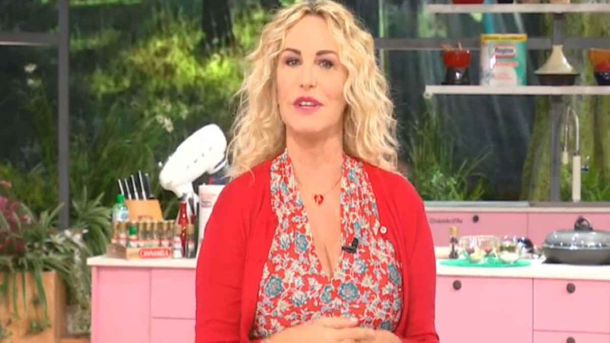 Antonella Clerici e la telecamera Rai nascosta in casa: perchè ce l’ha e a cosa serve