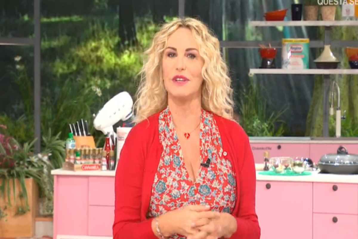 Antonella Clerici e la telecamera Rai nascosta in casa: perchè ce l’ha e a cosa serve