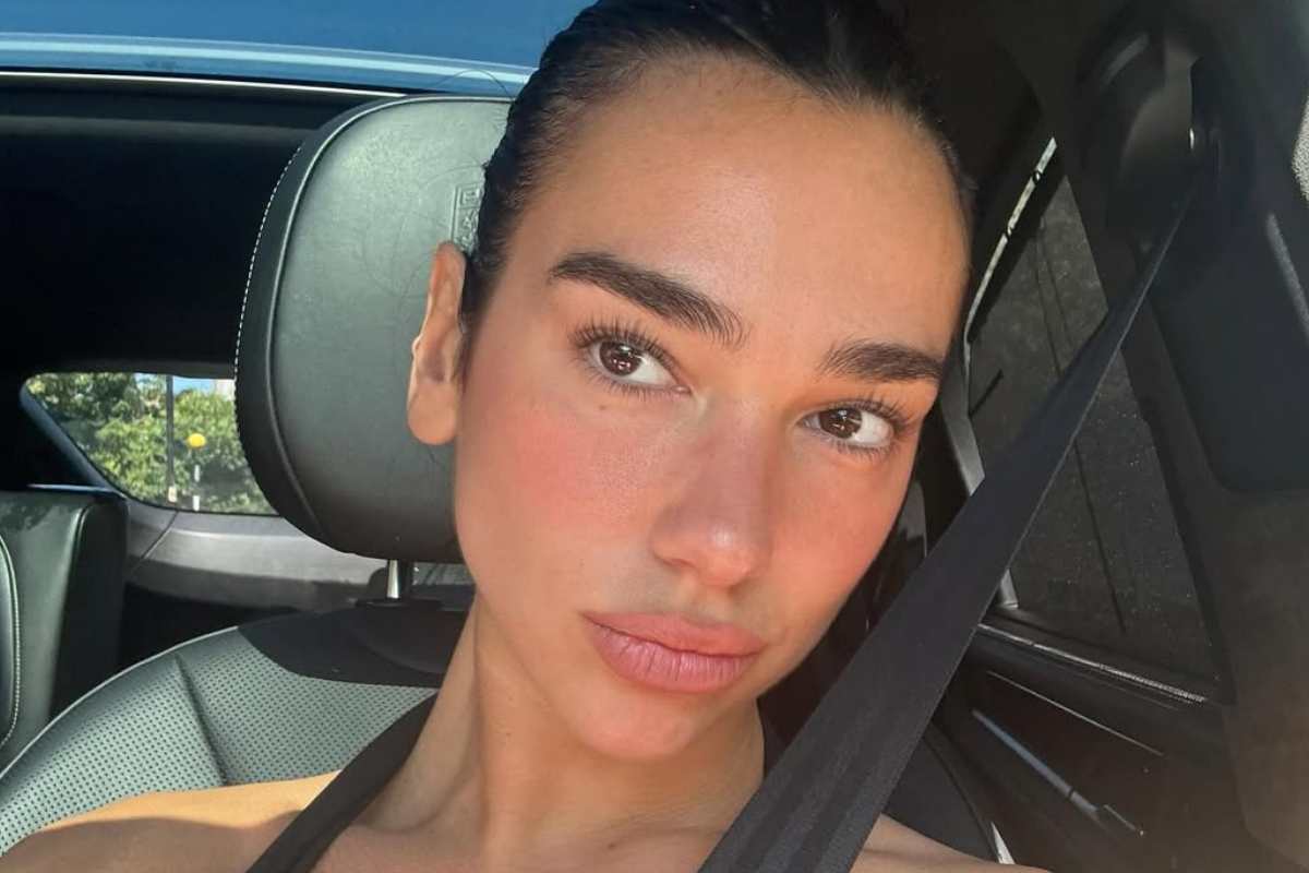 Dove vive Dua Lipa: una casa immersa nel verde