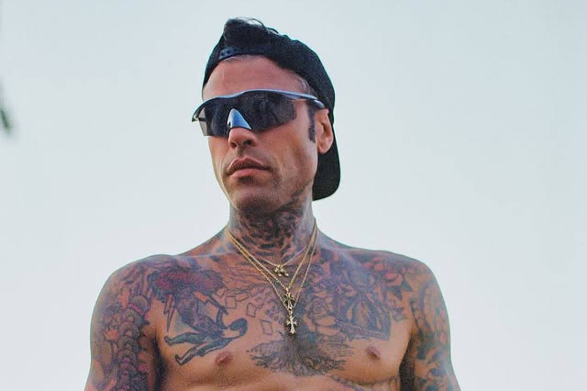 Chi è e cosa fa la nuova fidanzata di Fedez: ora è ufficiale