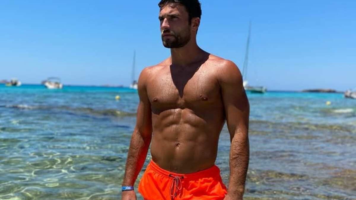 Temptation Island 2025, chi è Flavio il tentatore preferito dalle fidanzate. Tutto su di lui: età, lavoro, foto Instagrama