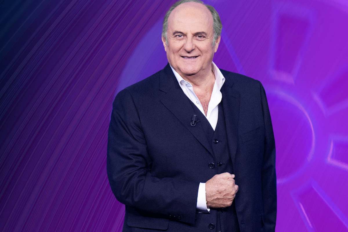 Gerry Scotti, triplo appuntamento su Canale 5: il successo de La Ruota della Fortuna e i nuovi programmi
