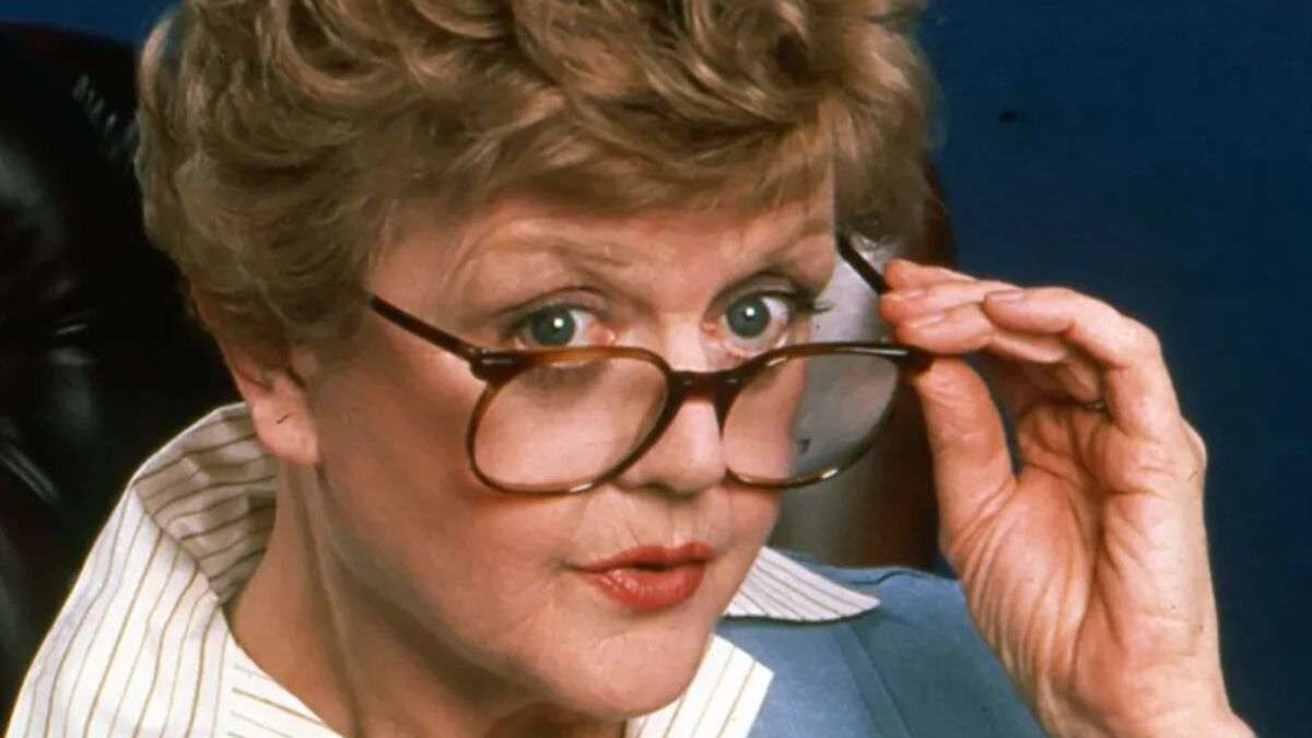 La signora in giallo, Jamie Lee Curtis sarà la nuova Jessica Fletcher nel reboot: cosa rende la serie un cult intramontabile