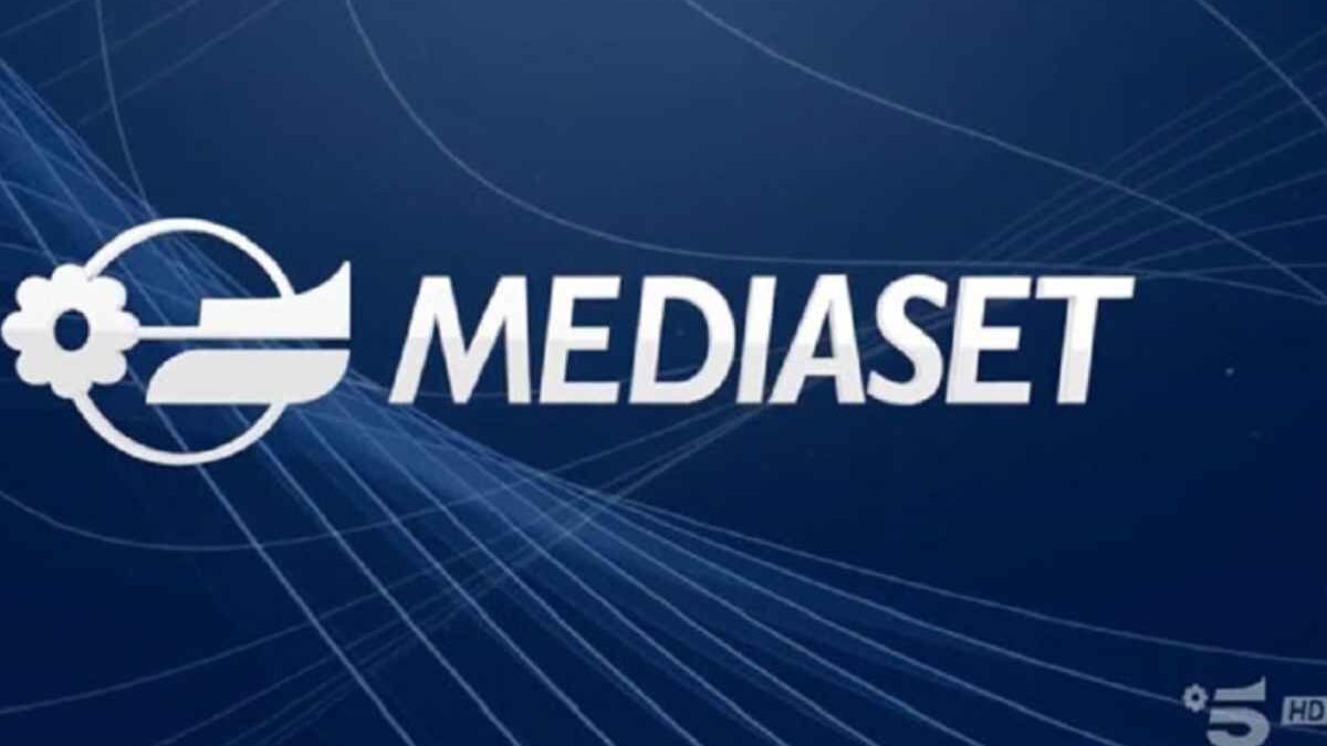 Mediaset, la lite dietro le quinte che sta facendo discutere: “Tensione fortissima tra i due”