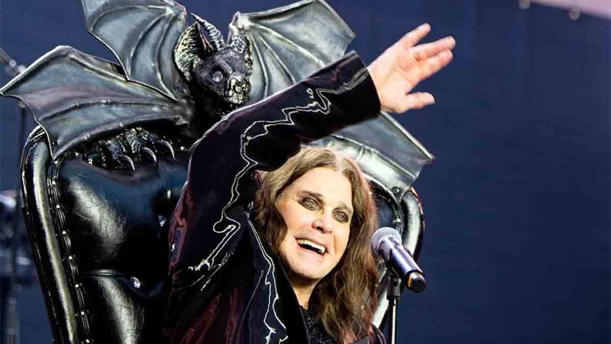 Addio a Ozzy Osbourne, muore a 76 anni la leggenda dell’heavy metal