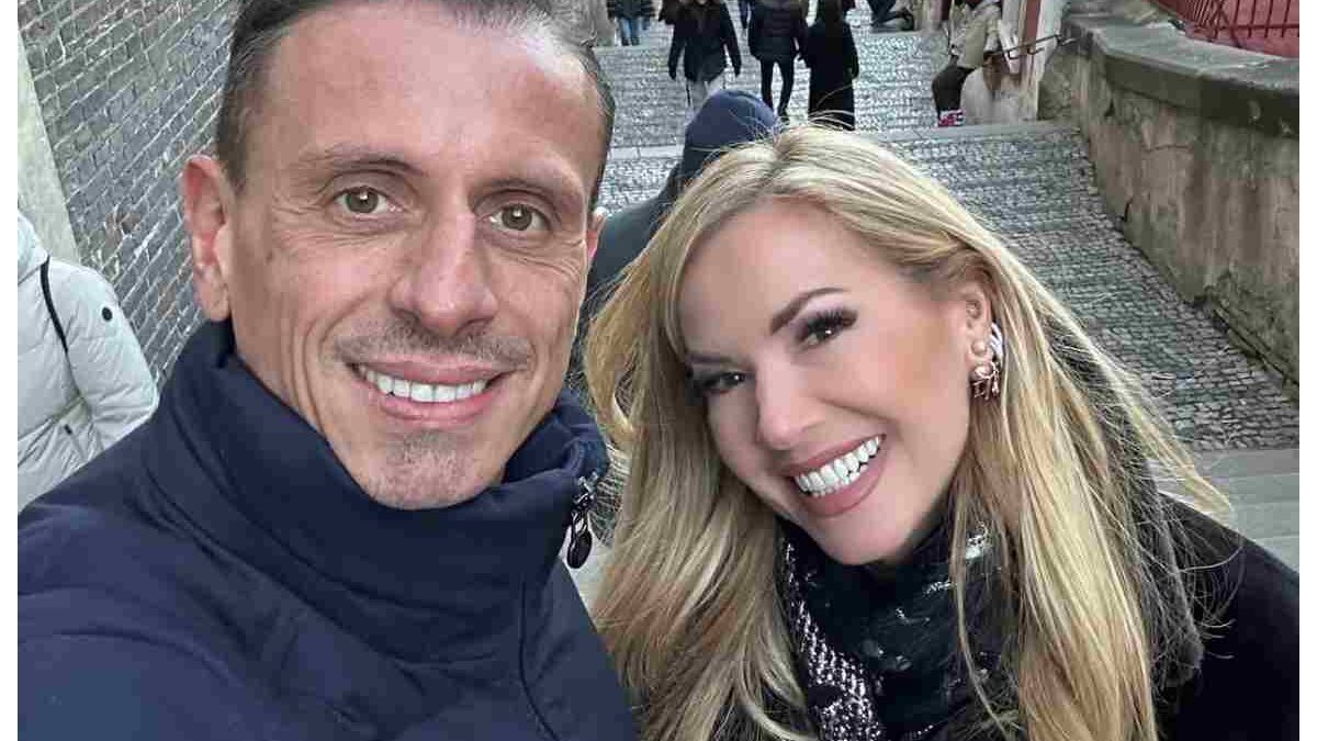 Federica Panicucci red carpet con il compagno Marco Bacini: chi è che cosa fa