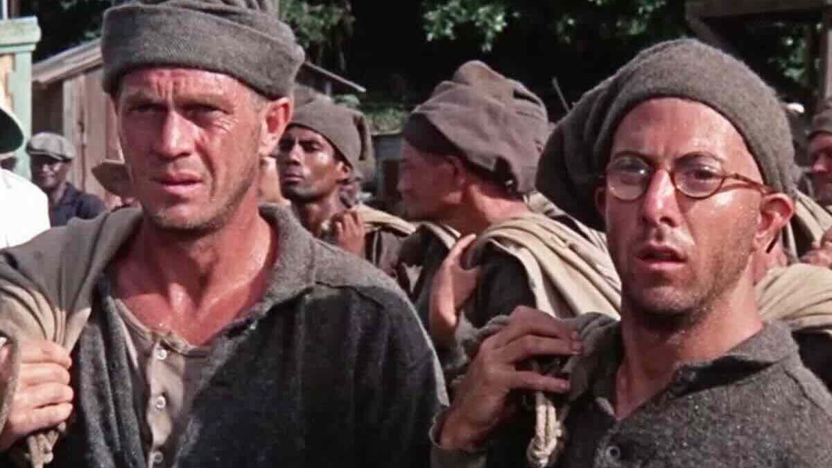 5 curiosità sul film Papillon in onda questa sera: il capolavoro con Steve McQueen e Dustin Hoffman
